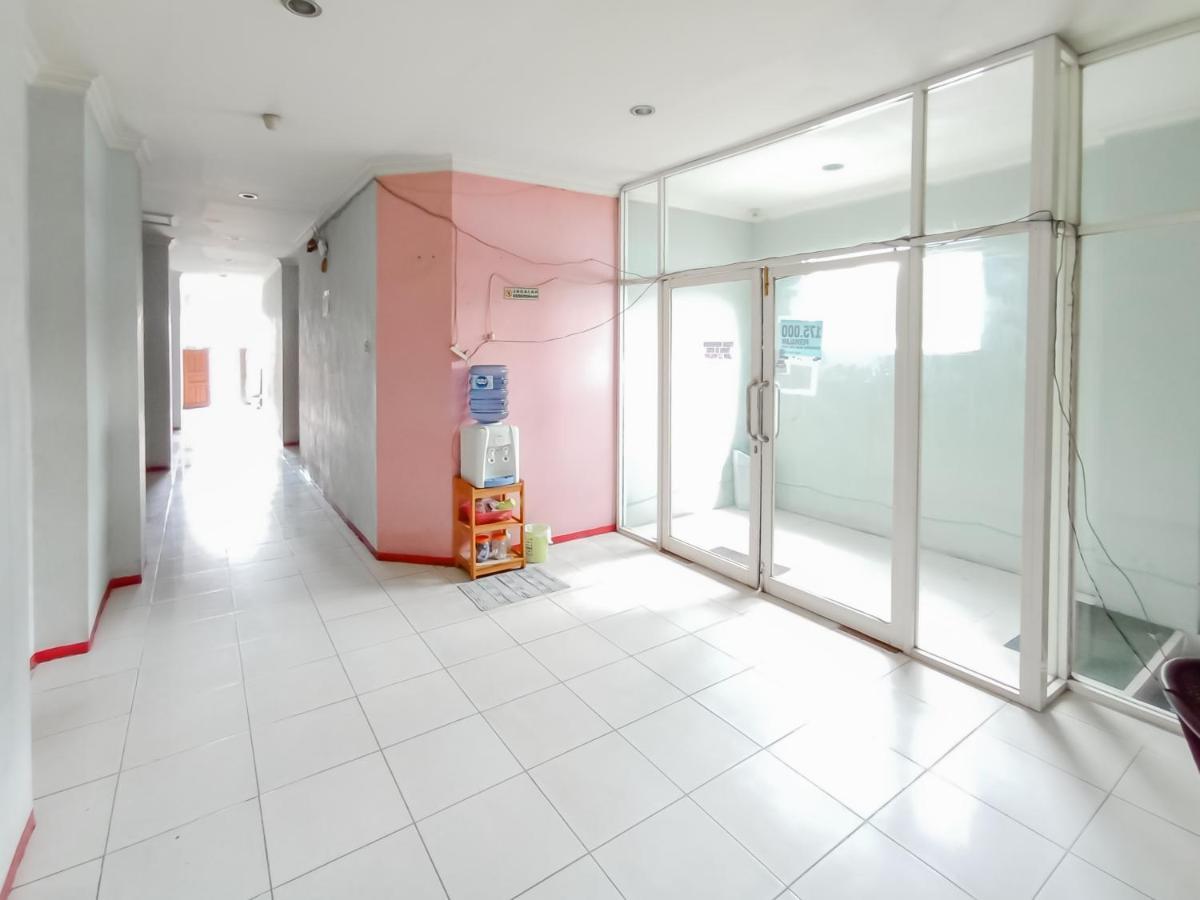 Reddoorz Syariah Near Q-Mall Banjarbaru Martapura  Exterior foto
